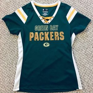 Medium Green Bay Packers laced top